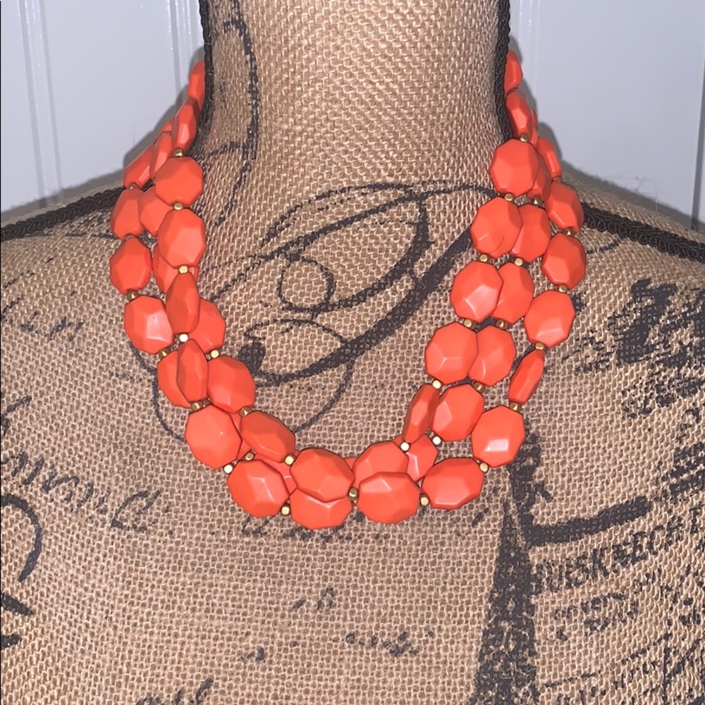 Stella & Dot coral necklace